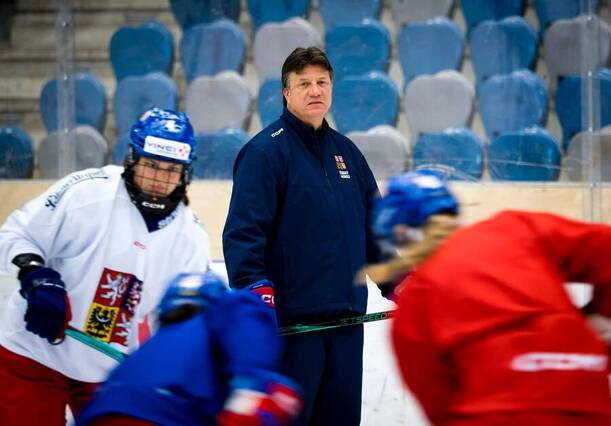 Trenér hokejové reprezentace žen Brian Idalski