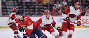 V úvodním duelu sezony NHL 2026/27 se utkají Carolina a Florida