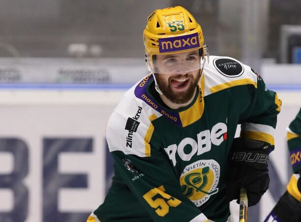 Vsetínský forvard Tomáš Šmerha byl námi zvolen jako MVP Maxa ligy za září 2026