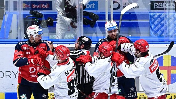 Východočeské derby mezi Pardubicemi a&nbsp;Hradcem Králové